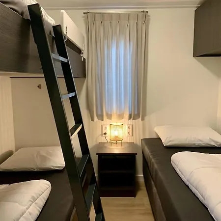 For 5 Guest Holiday home Sint Maartensvlotbrug