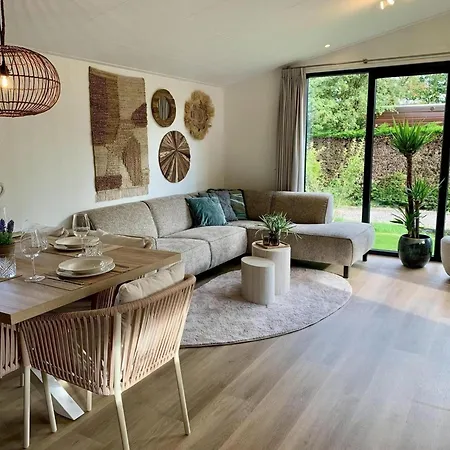 Holiday home Pleasant With Veranda *