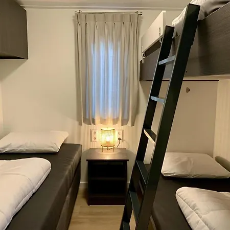 Pleasant With Veranda Sint Maartensvlotbrug